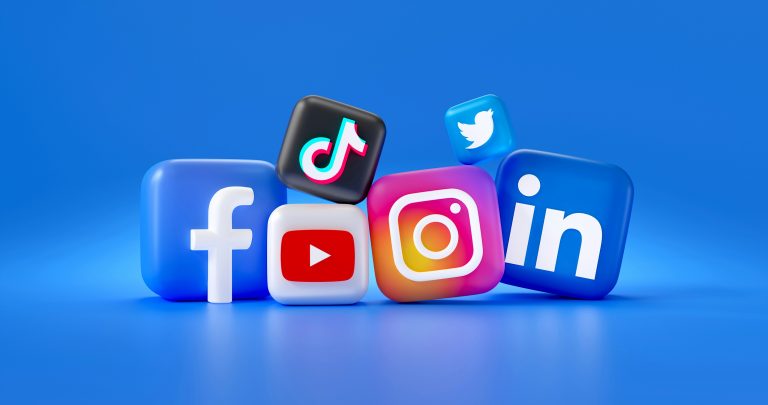 সামাজিক যোগাযোগ মাধ্যম - social media